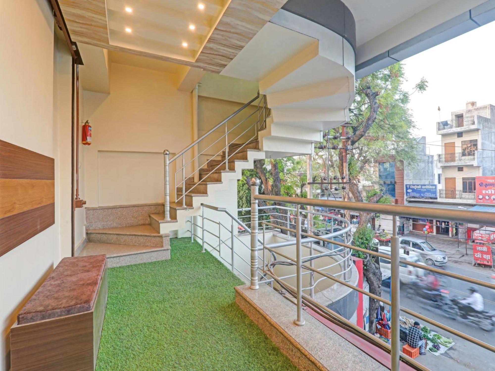 Hotel O The Ashiyana Inn 勒克瑙 外观 照片